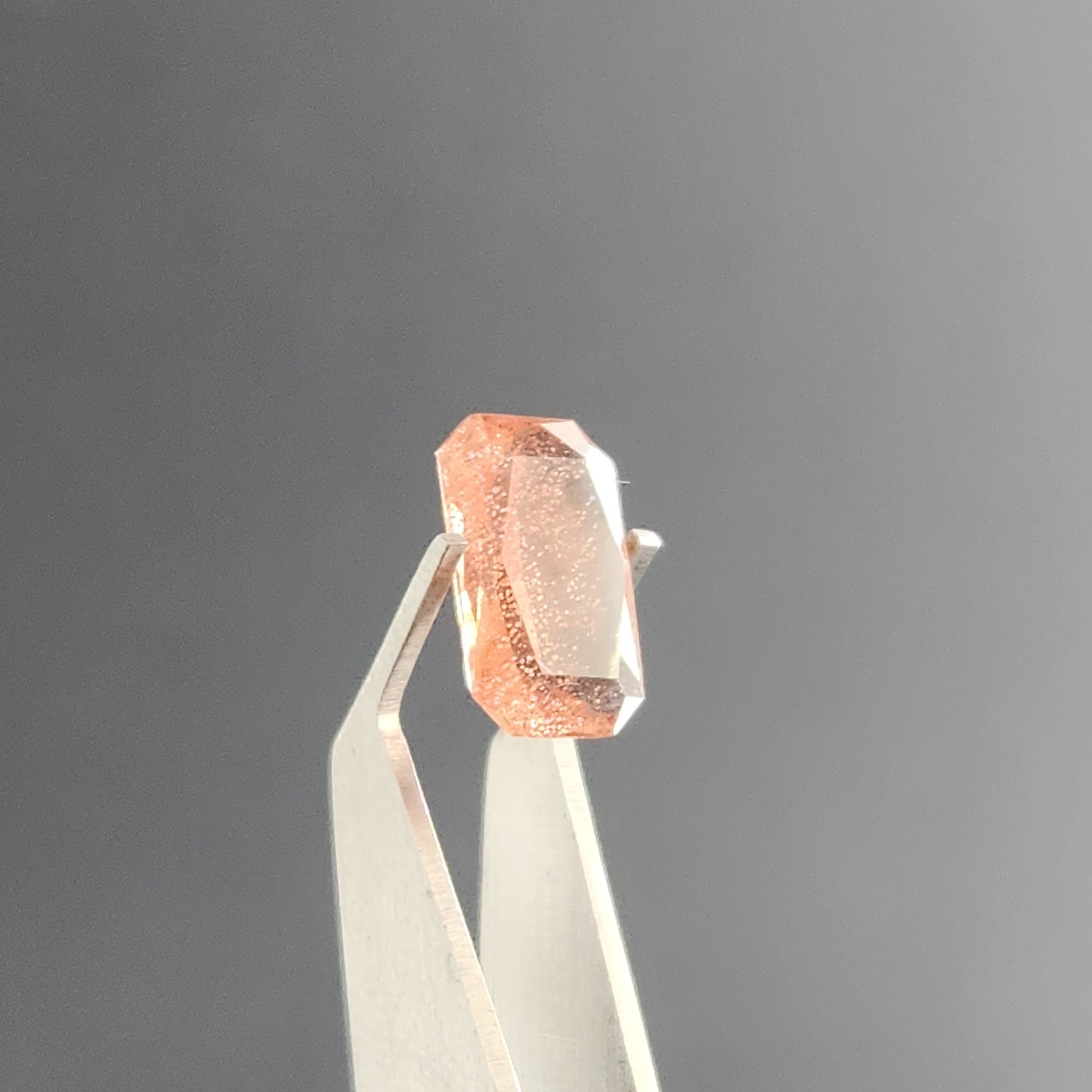 2.31 ct Oregon Sunstone Facet