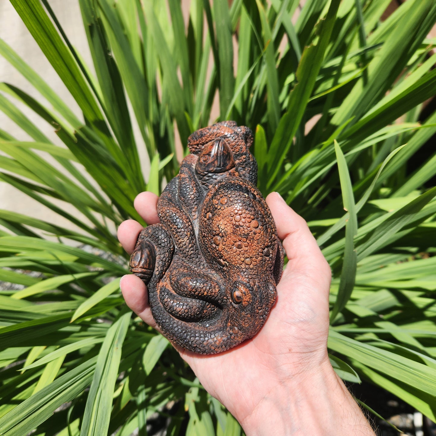 Obsidian Octopus Ocean Scene Carving