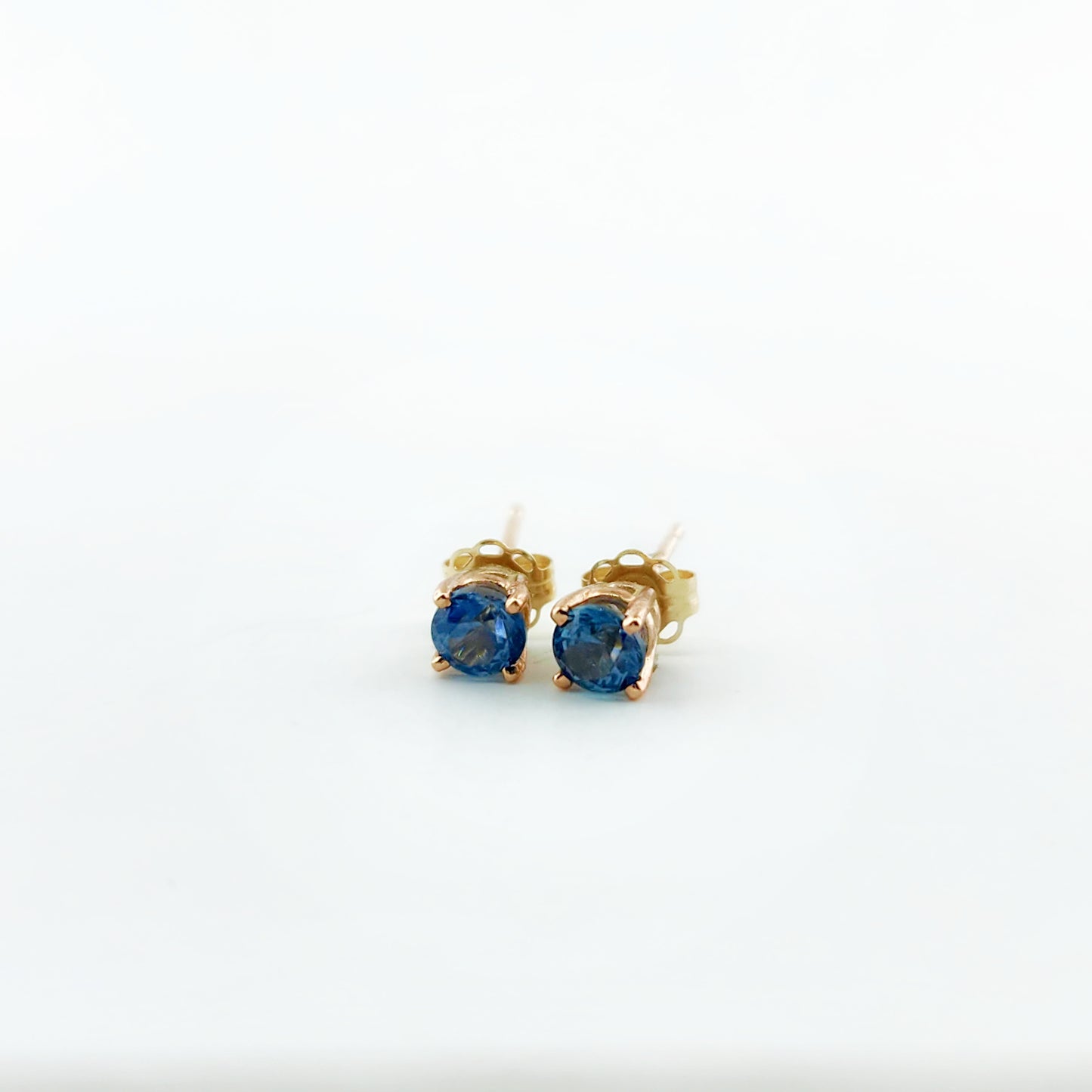 Sapphires set in 14kt Pink Gold Earrings