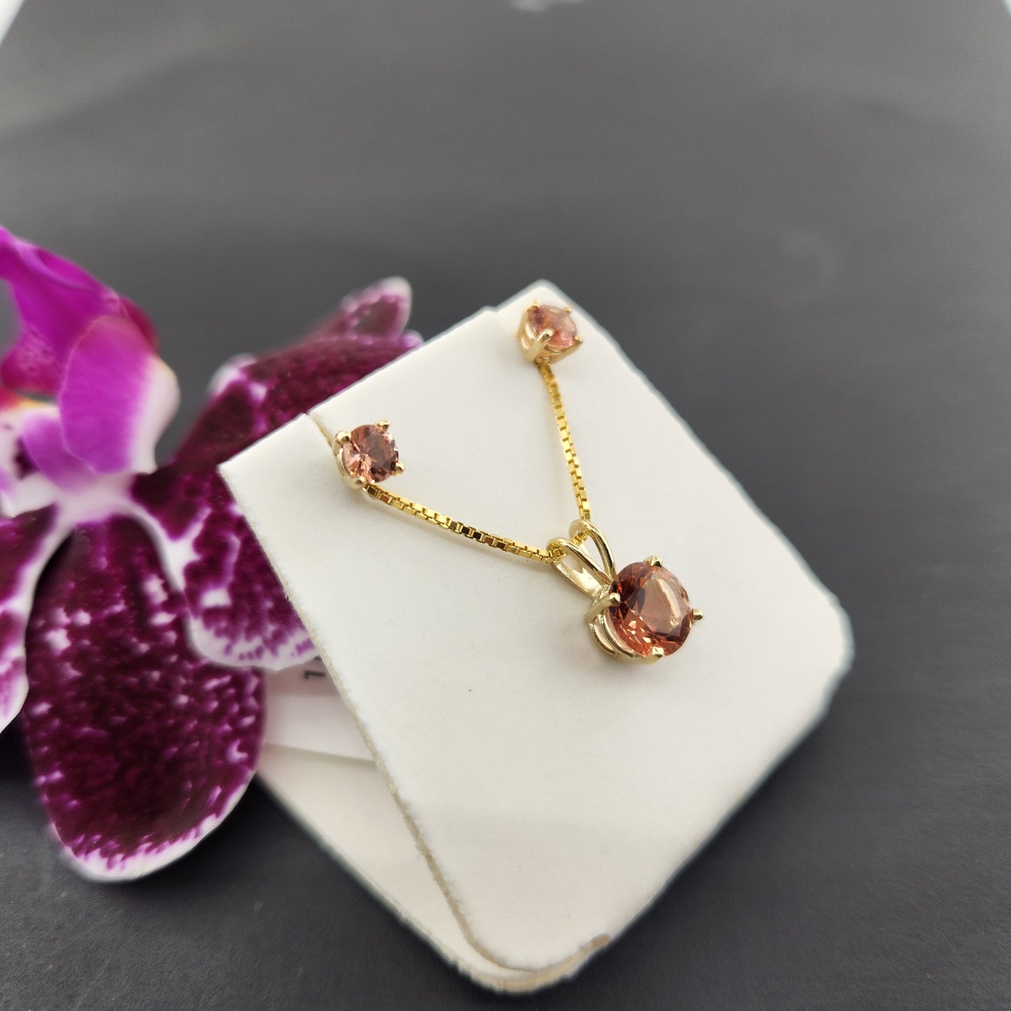 Oregon Sunstone Pendant and Earring set in 14 ky gold