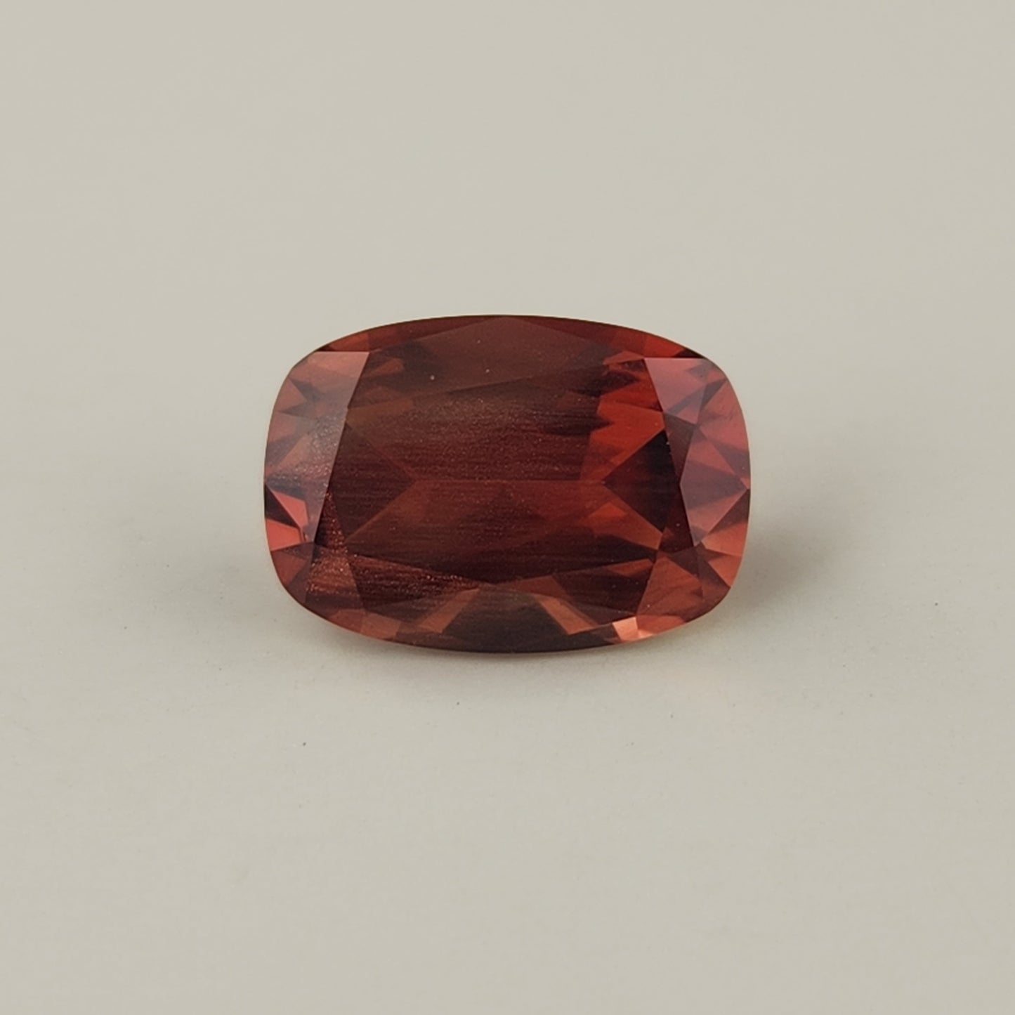 6.25 ct Red and Schiller Oregon Sunstone