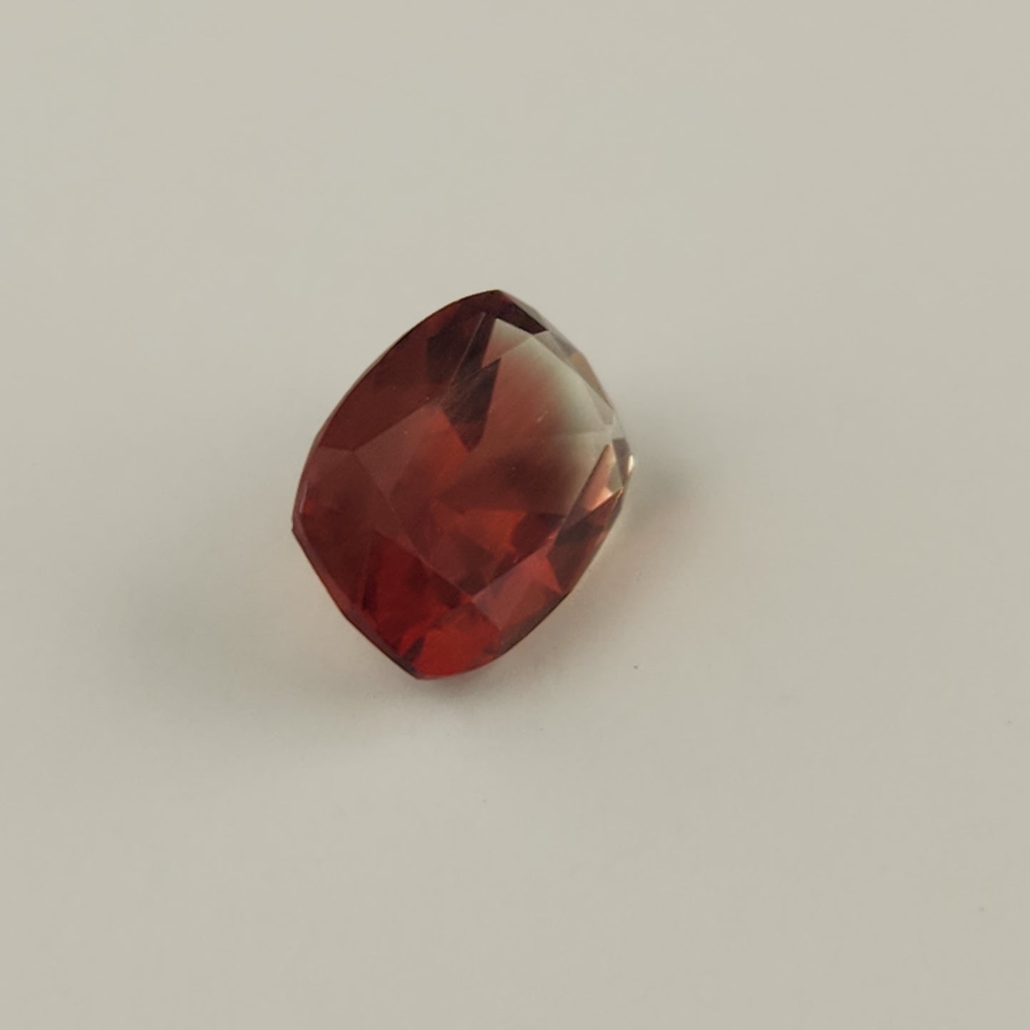 6.25 ct Red and Schiller Oregon Sunstone