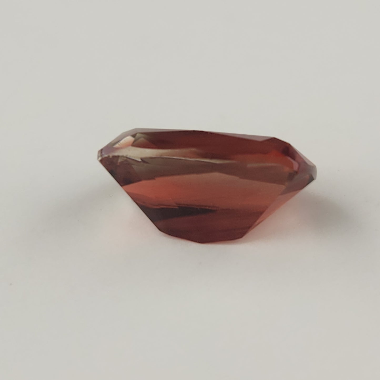 6.25 ct Red and Schiller Oregon Sunstone