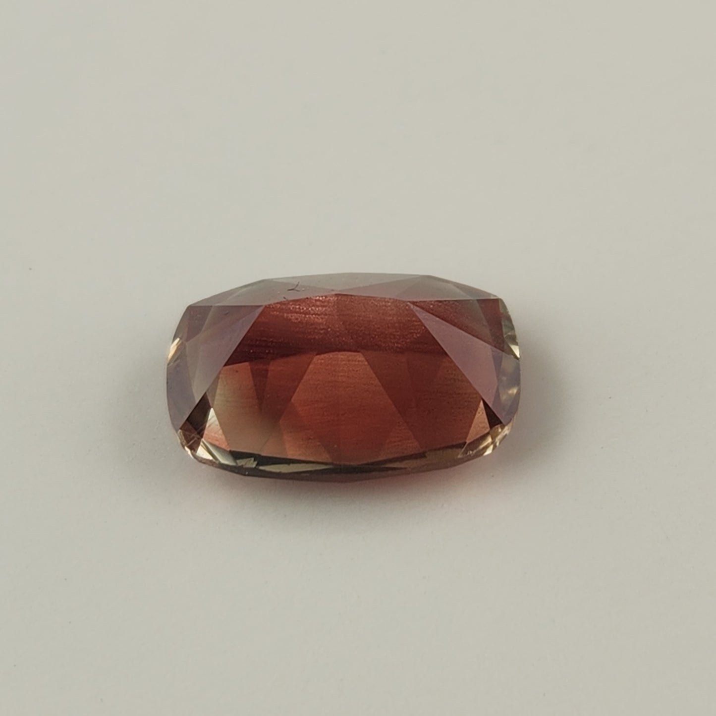 6.25 ct Red and Schiller Oregon Sunstone