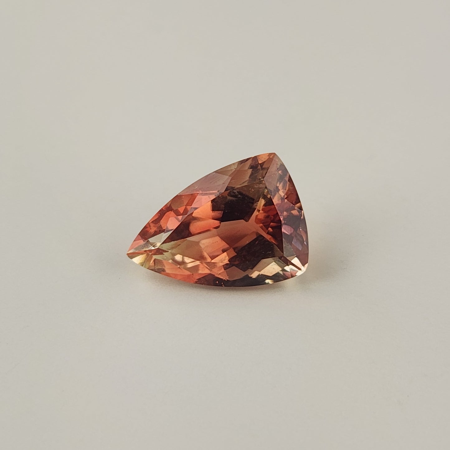 7.19 ct Light Red Color Oregon Sunstone
