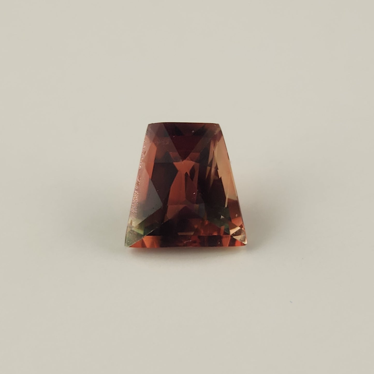 5.61 ct Red and Green Oregon Sunstone