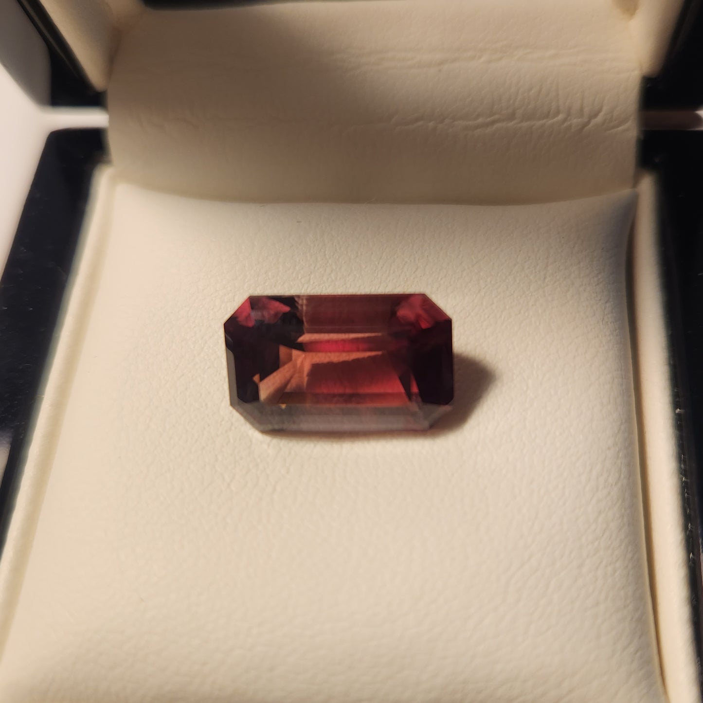 8.53 ct Dark Red Oregon Sunstone