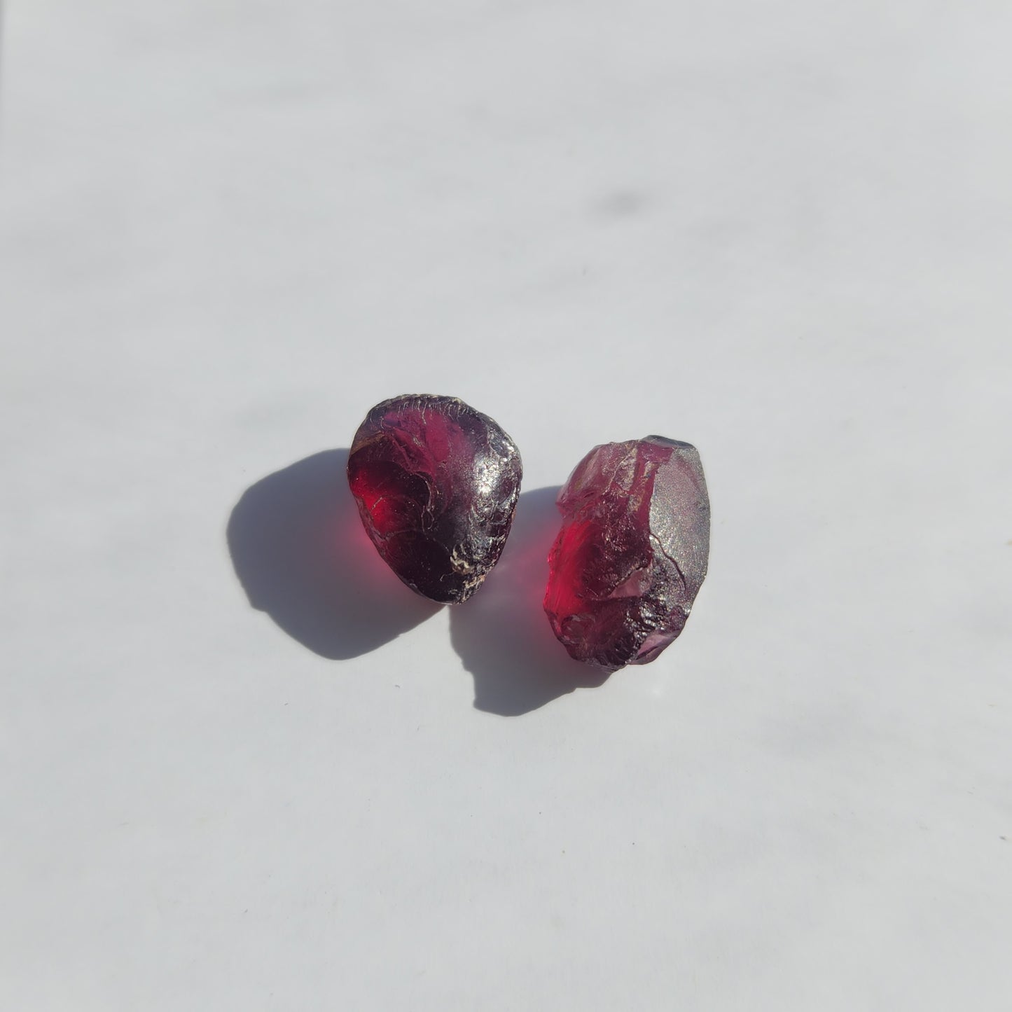 3.04 g Garnet Rough