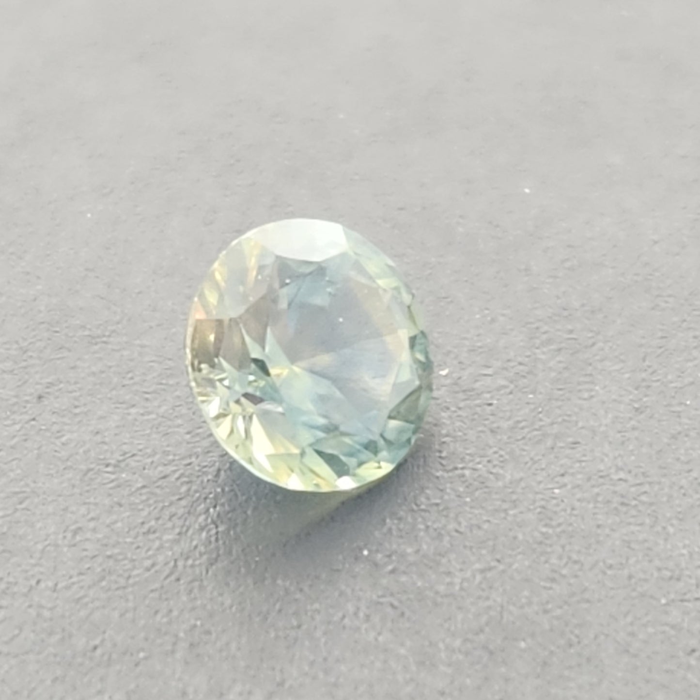 0.59 ct Montana Sapphire