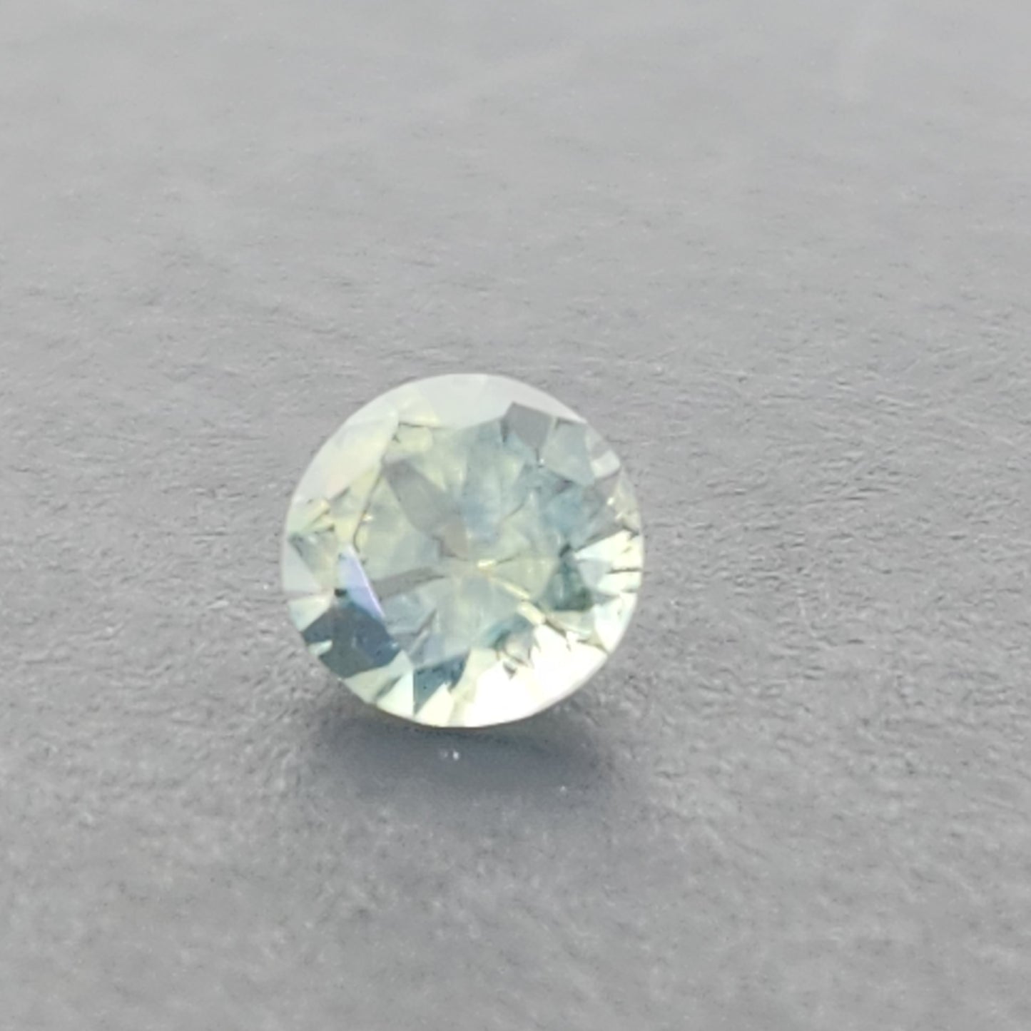 0.59 ct Montana Sapphire