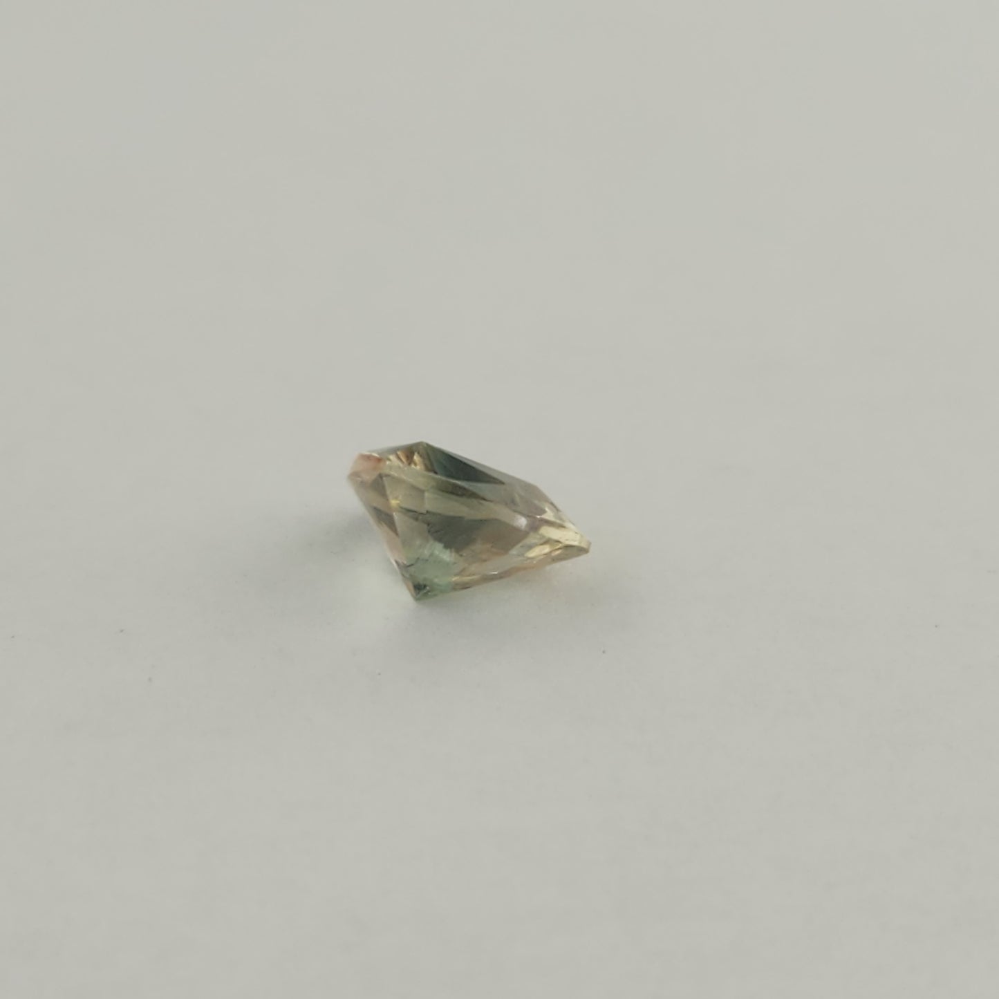 1.43 ct Green Oregon Sunstone