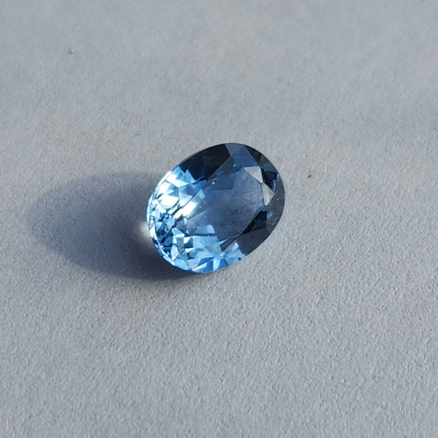 0.69 ct Montana Sapphire