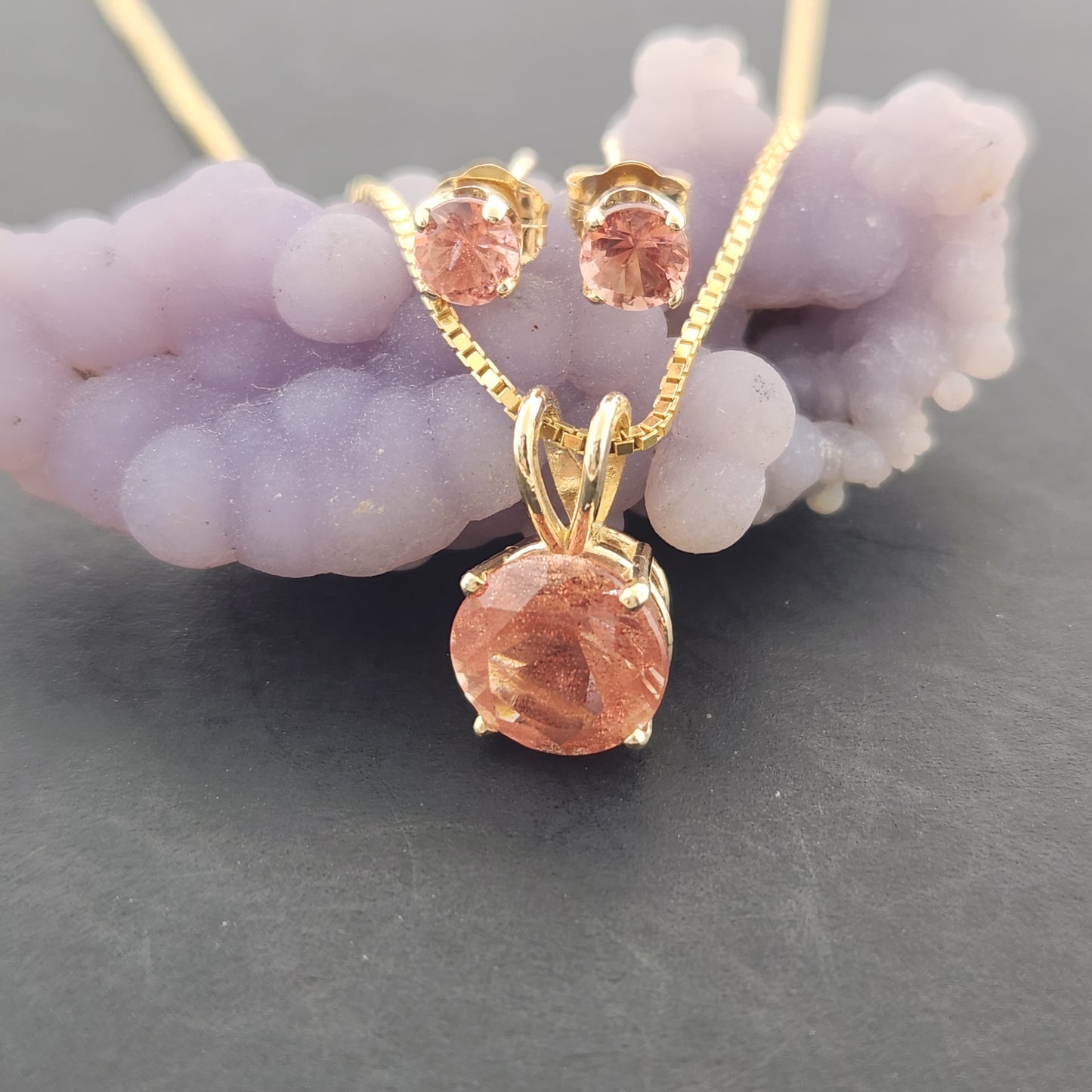 14 kt gold Oregon Sunstones Pendant and Earrings set in 14 kt gold.