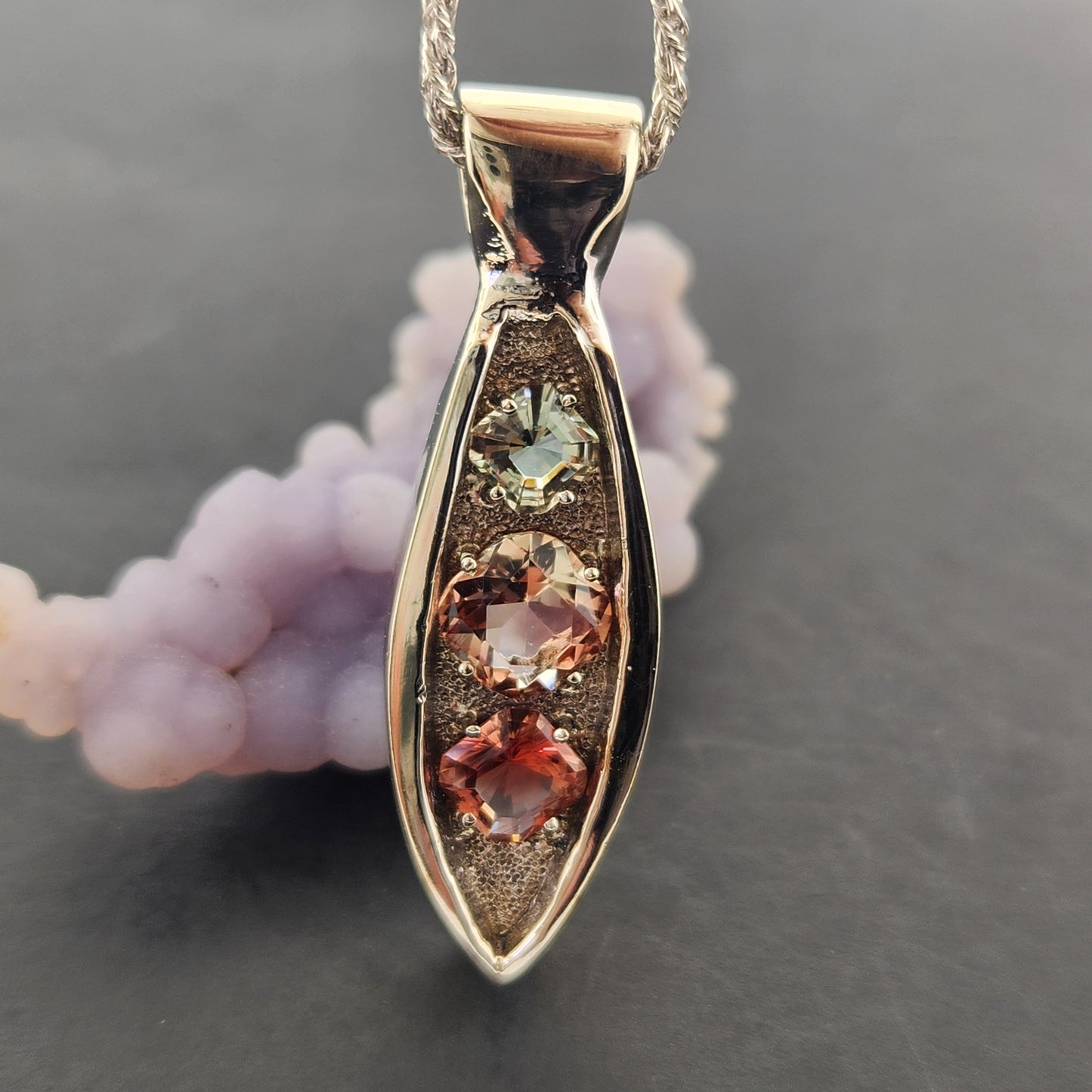 14 kt White gold Oregon Sunstone 3- Stones Pendant