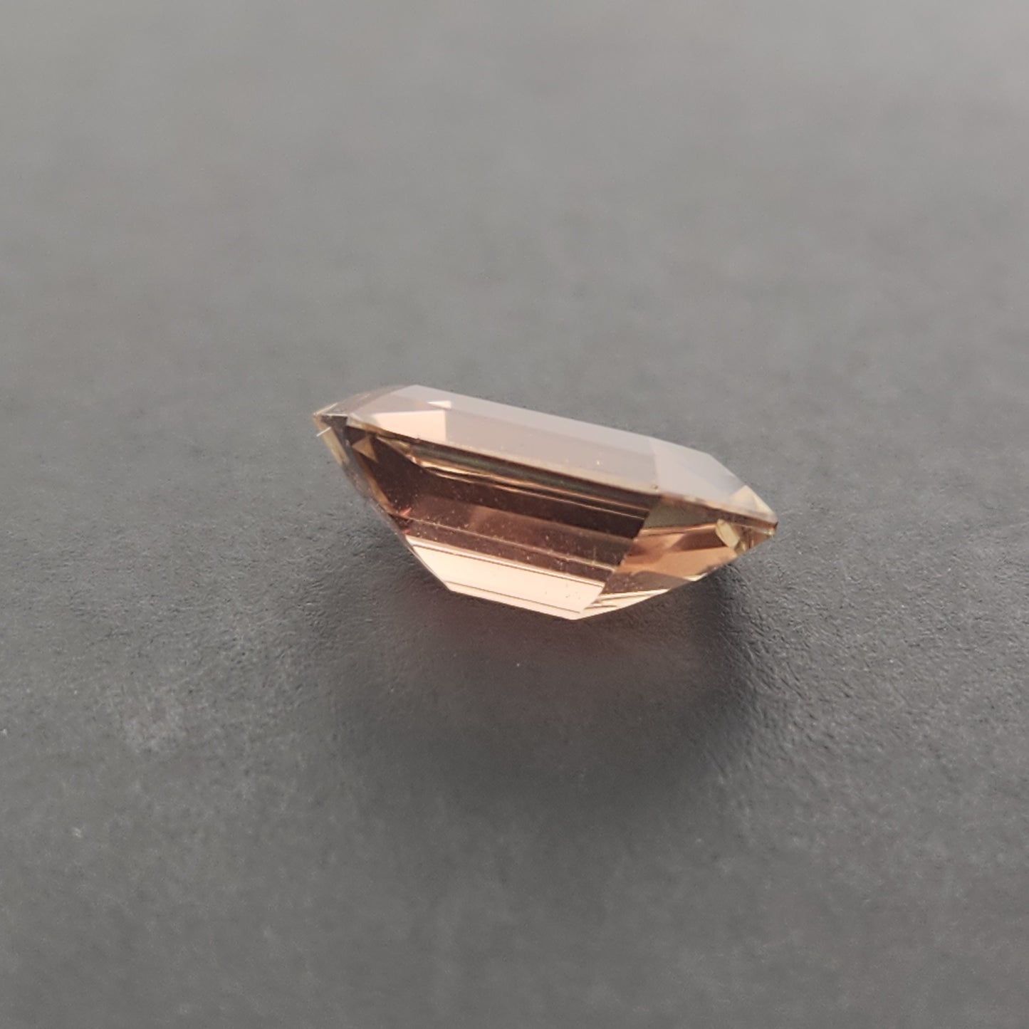 2.51 ct Oregon Sunstone