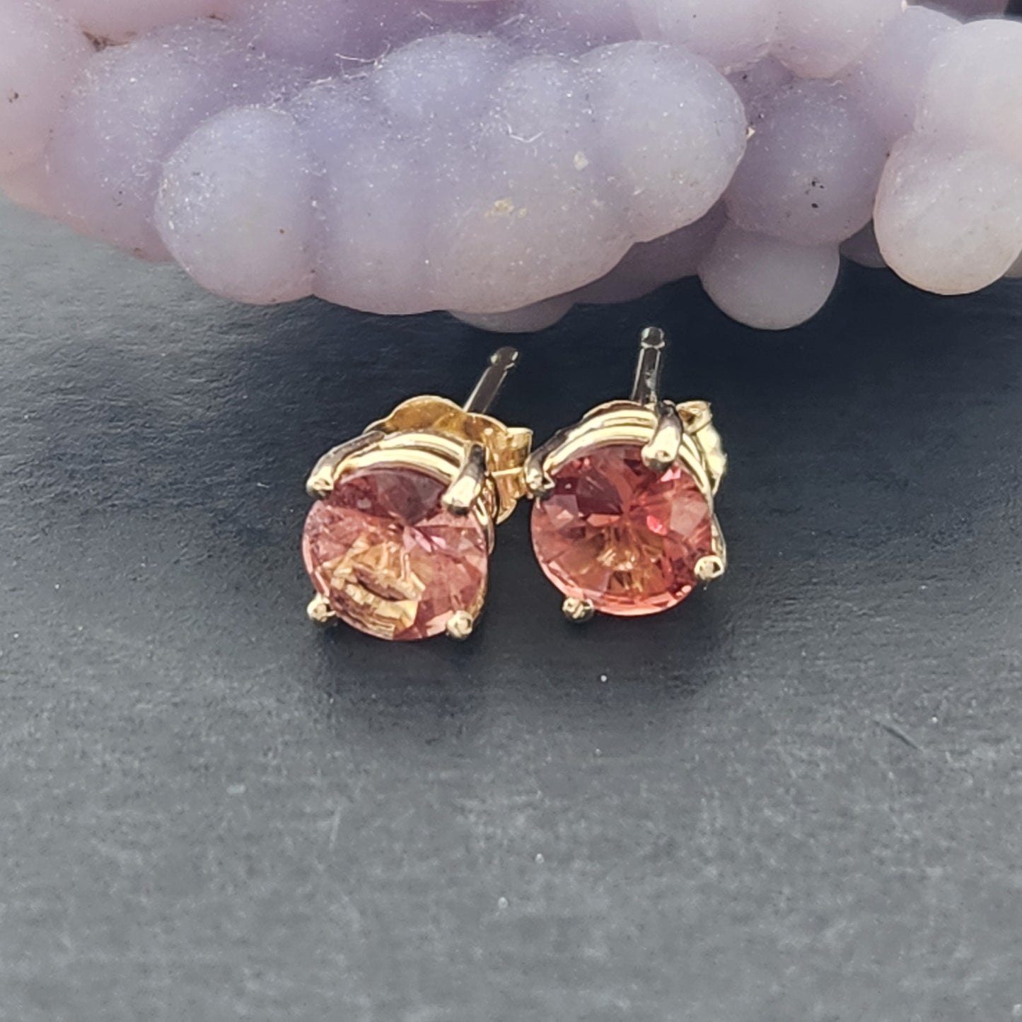 0.67 ct Oregon Sunstone Earrings set in 14 kt Yellow Gold. 4.7 mm