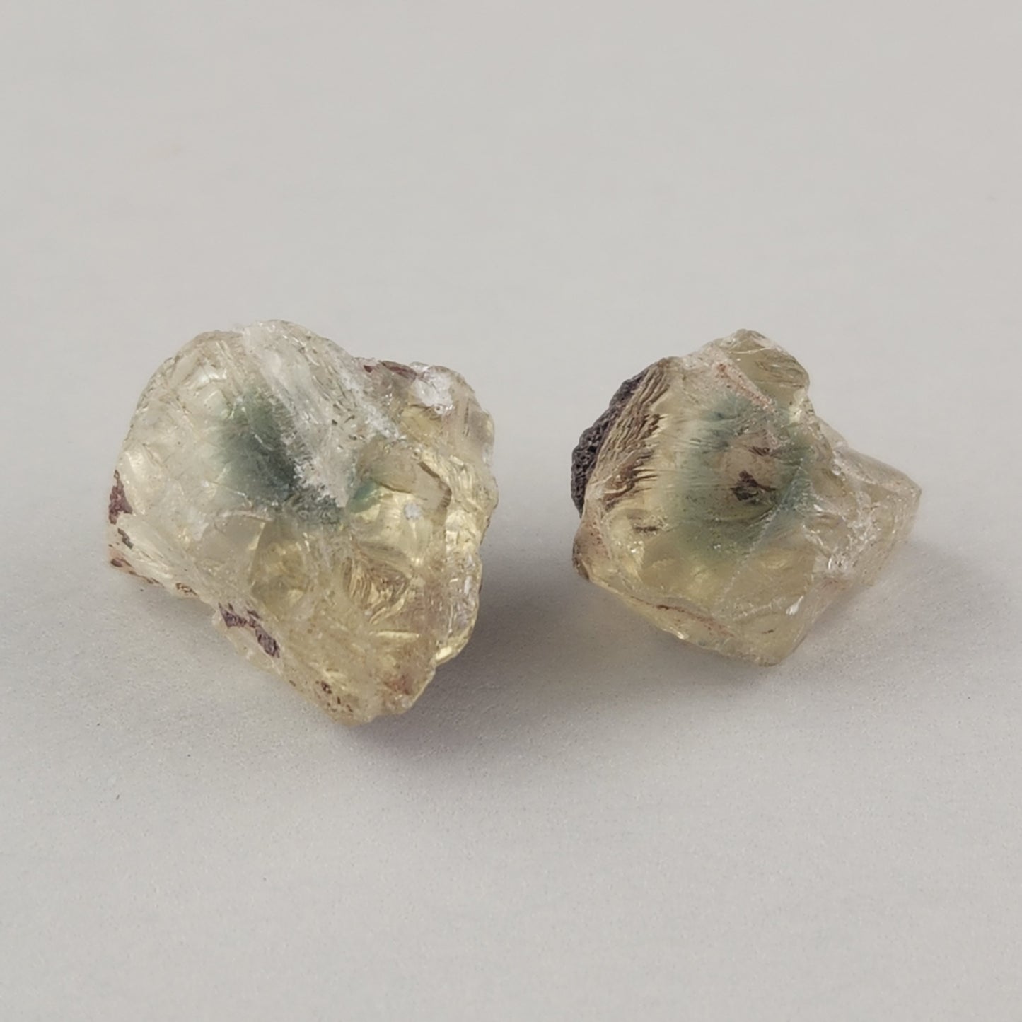 4.83 g Green Oregon Sunstones Rough
