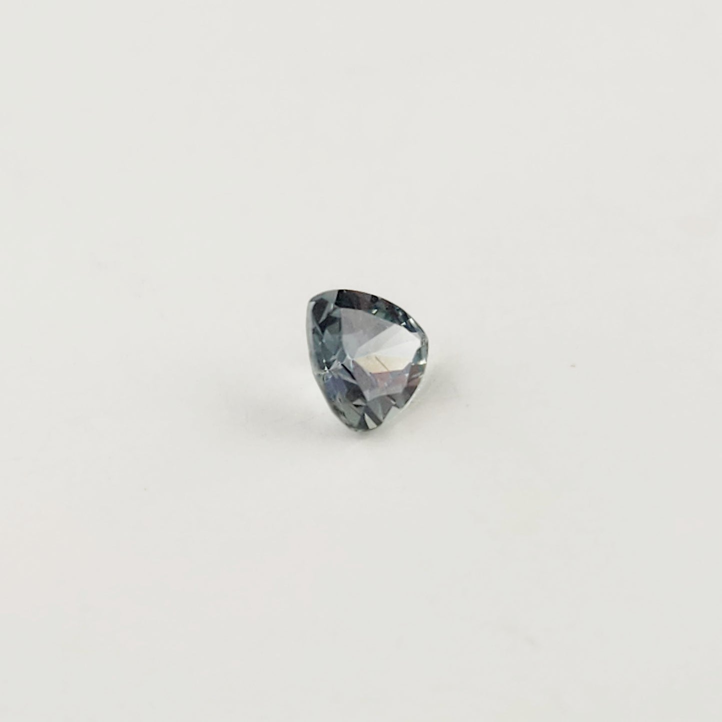 0.44 ct Blue Montana sapphire
