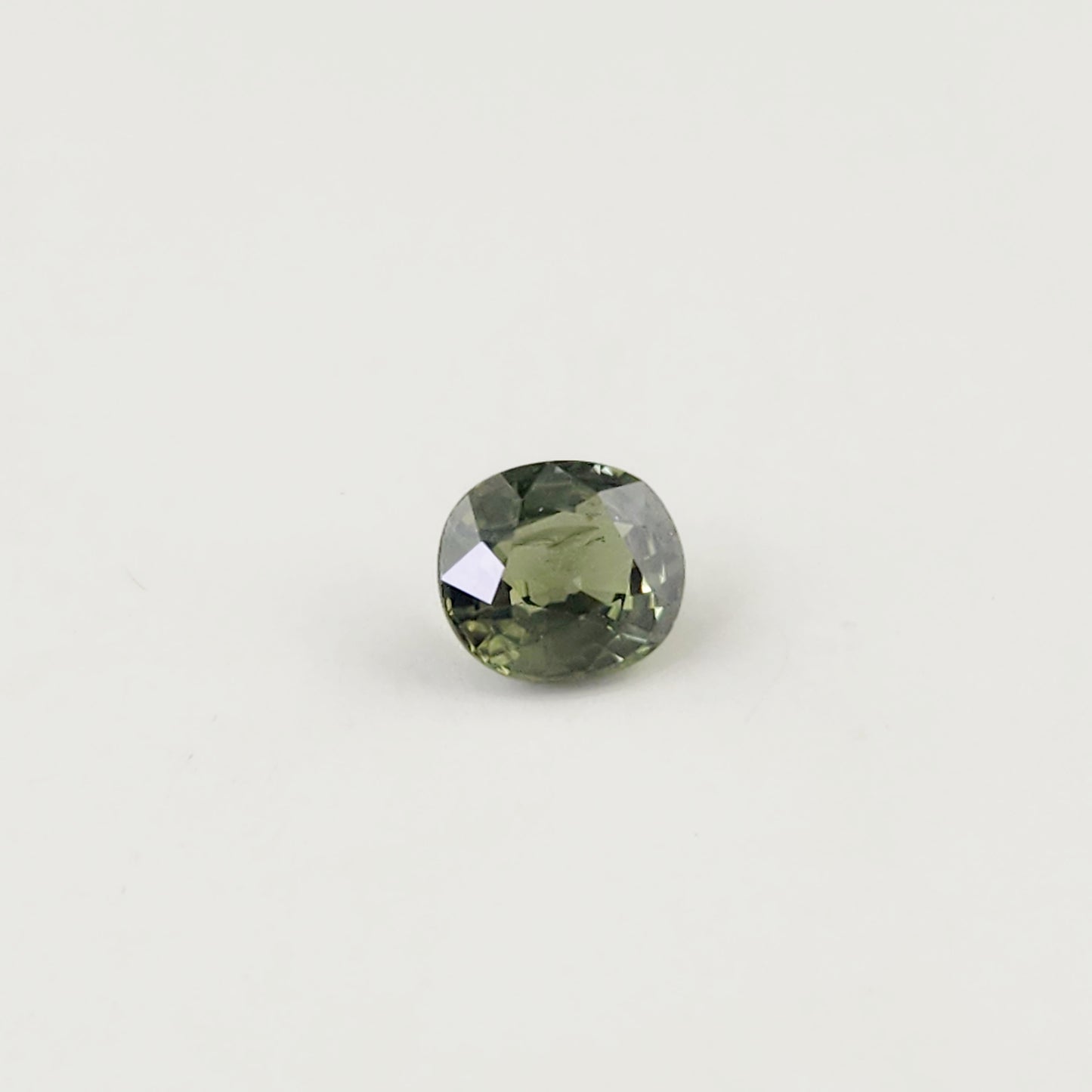 1.37 ct Green Sapphire no heat