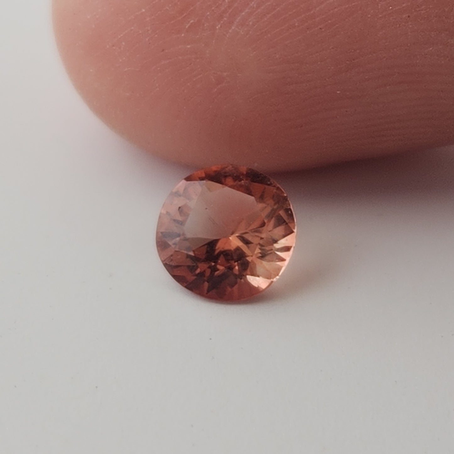 0.72 ct Oregon sunstone 6 x 6 mm