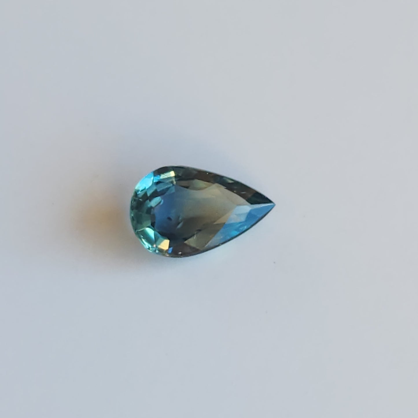 Blue Green Sapphire no heat