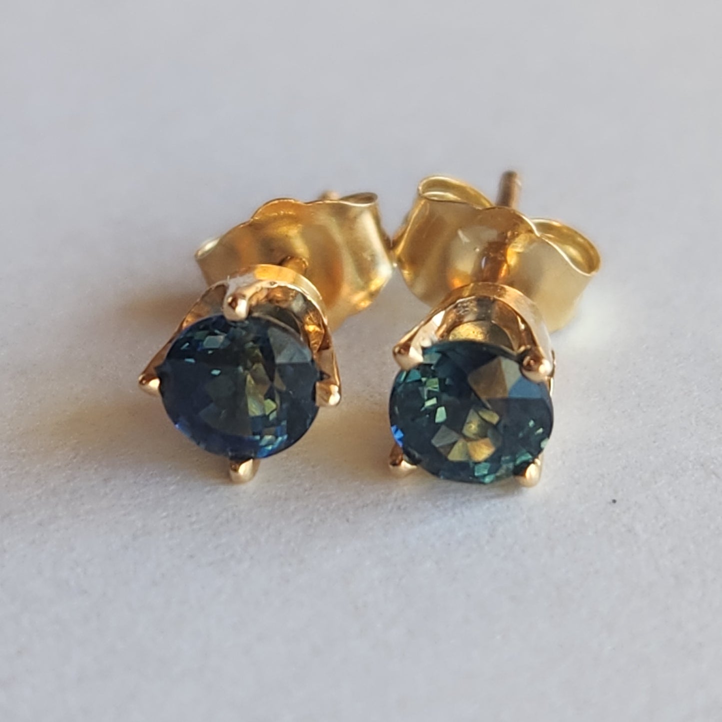 Sapphire Earring 14 kt yellow Gold
