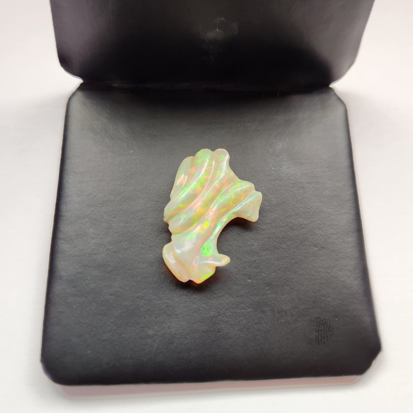 Welo Opal Freeform Carving