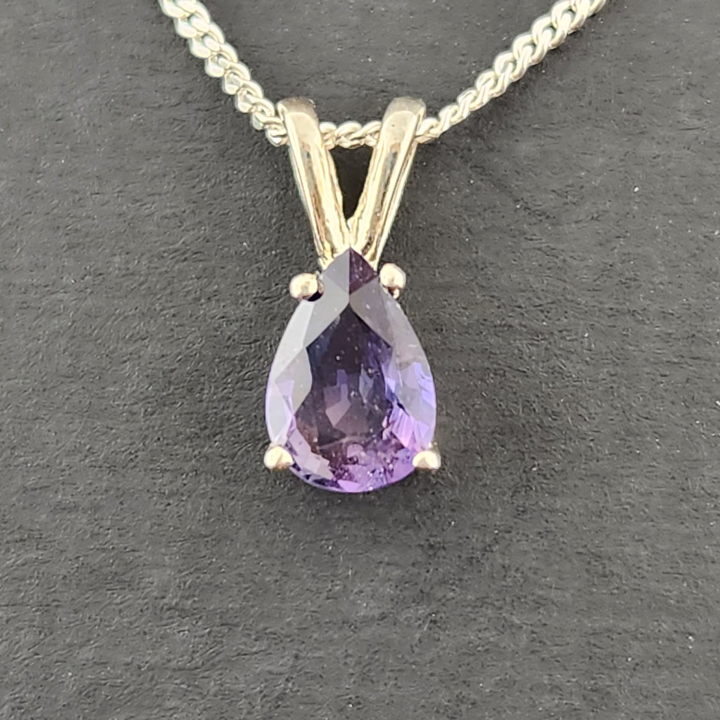 0.75 ct Purple Sapphire set in sterling silver Pendant