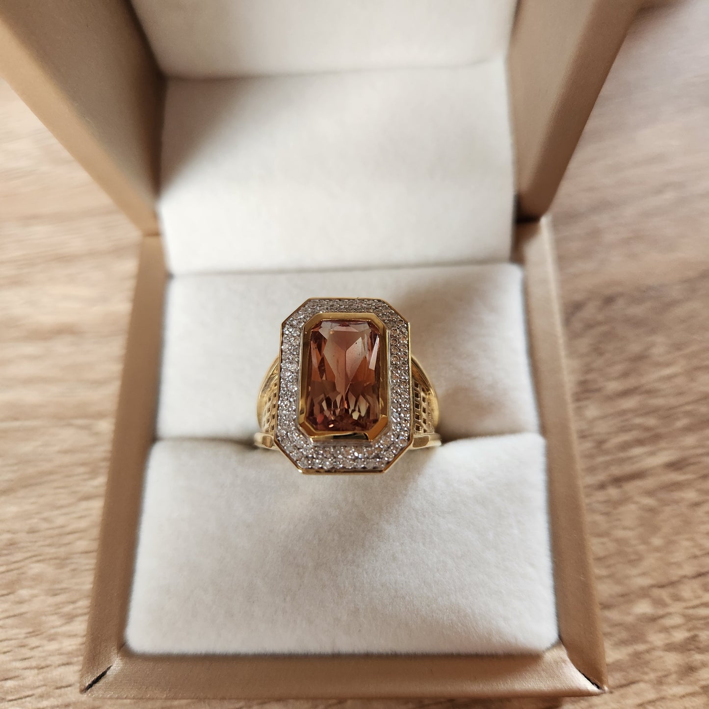 Oregon Sunstone set in 14k Yellow Gold