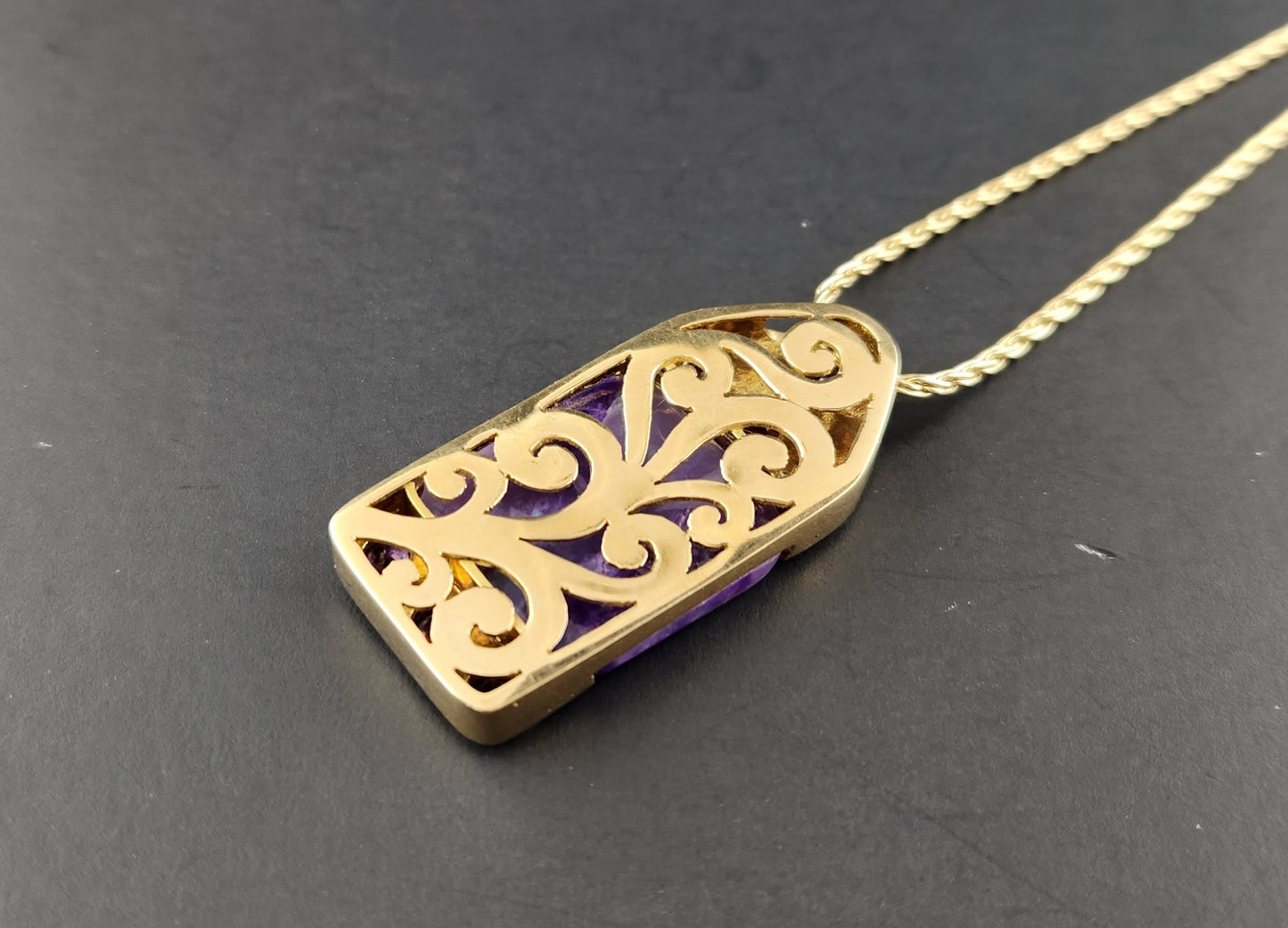 Sugalite and Sapphires Pendant in 18 ky Gold