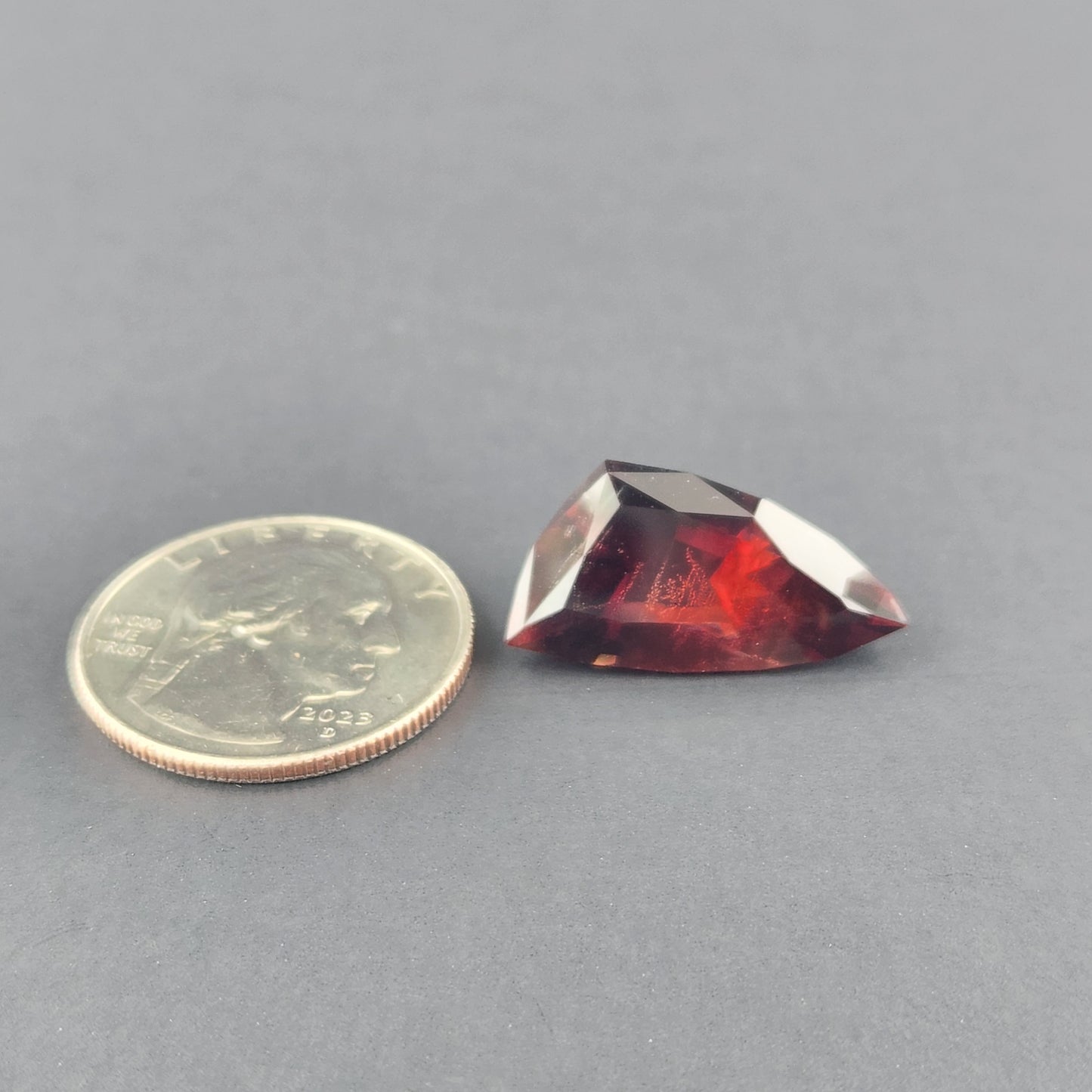 13.65 ct Dark Red Oregon Sunstone