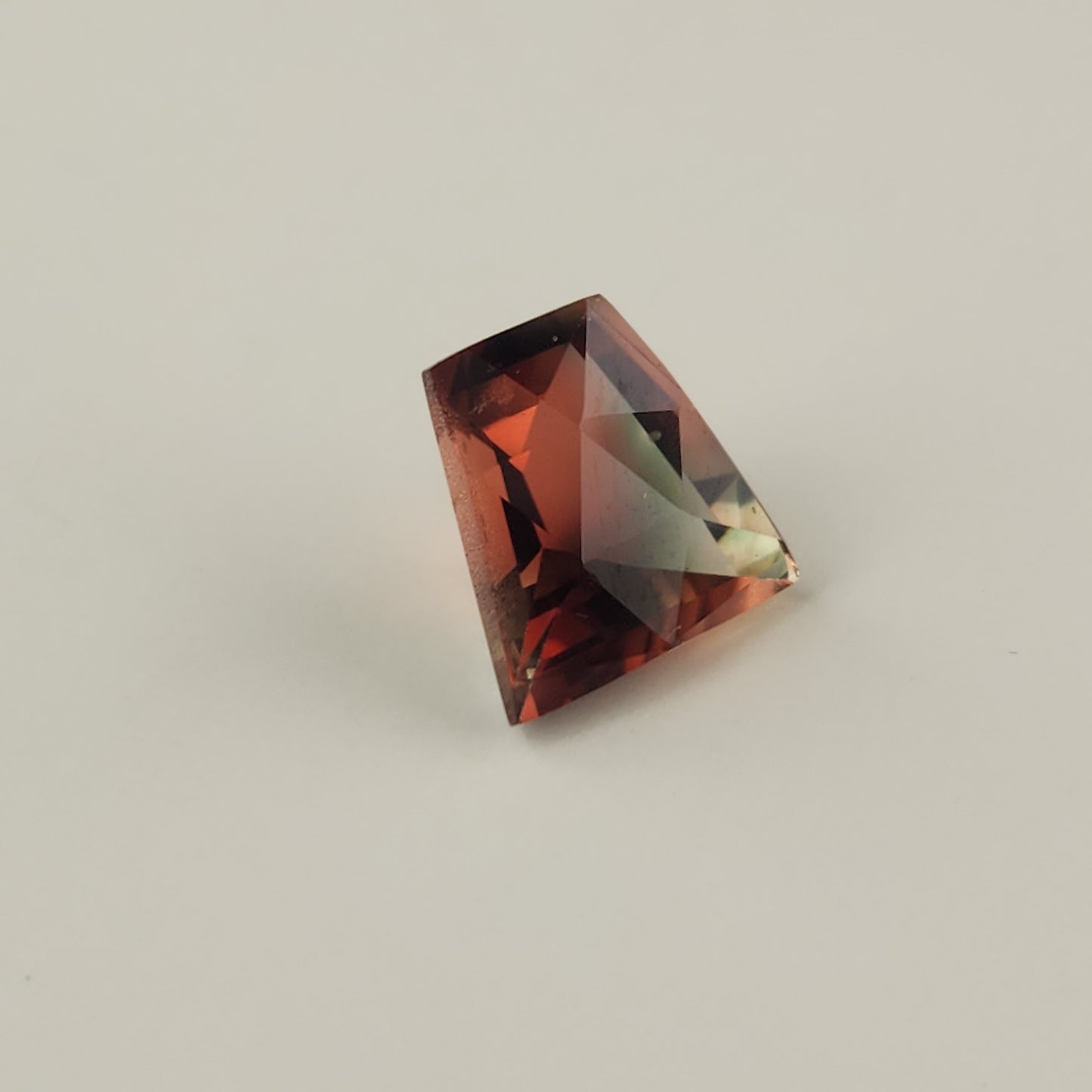 5.61 ct Red and Green Oregon Sunstone