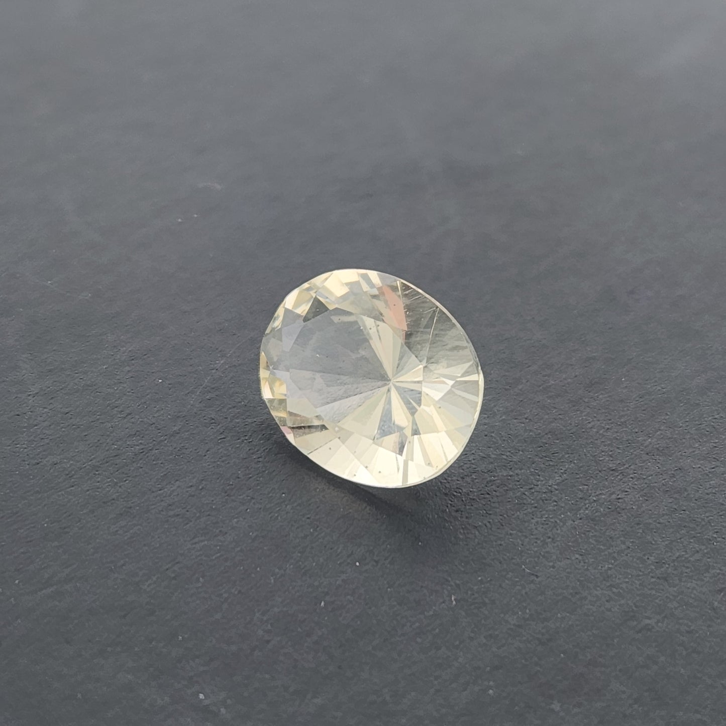 3.37 ct Oregon Sunstone Oval shape