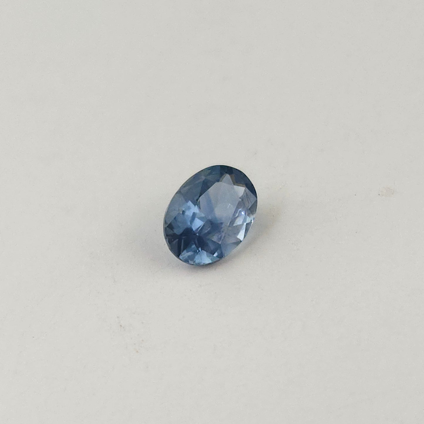 0.97 ct Blue Sapphire