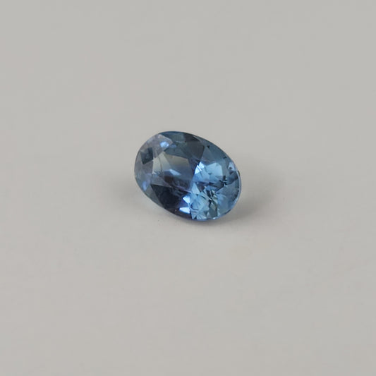 0.82 ct Blue sapphire