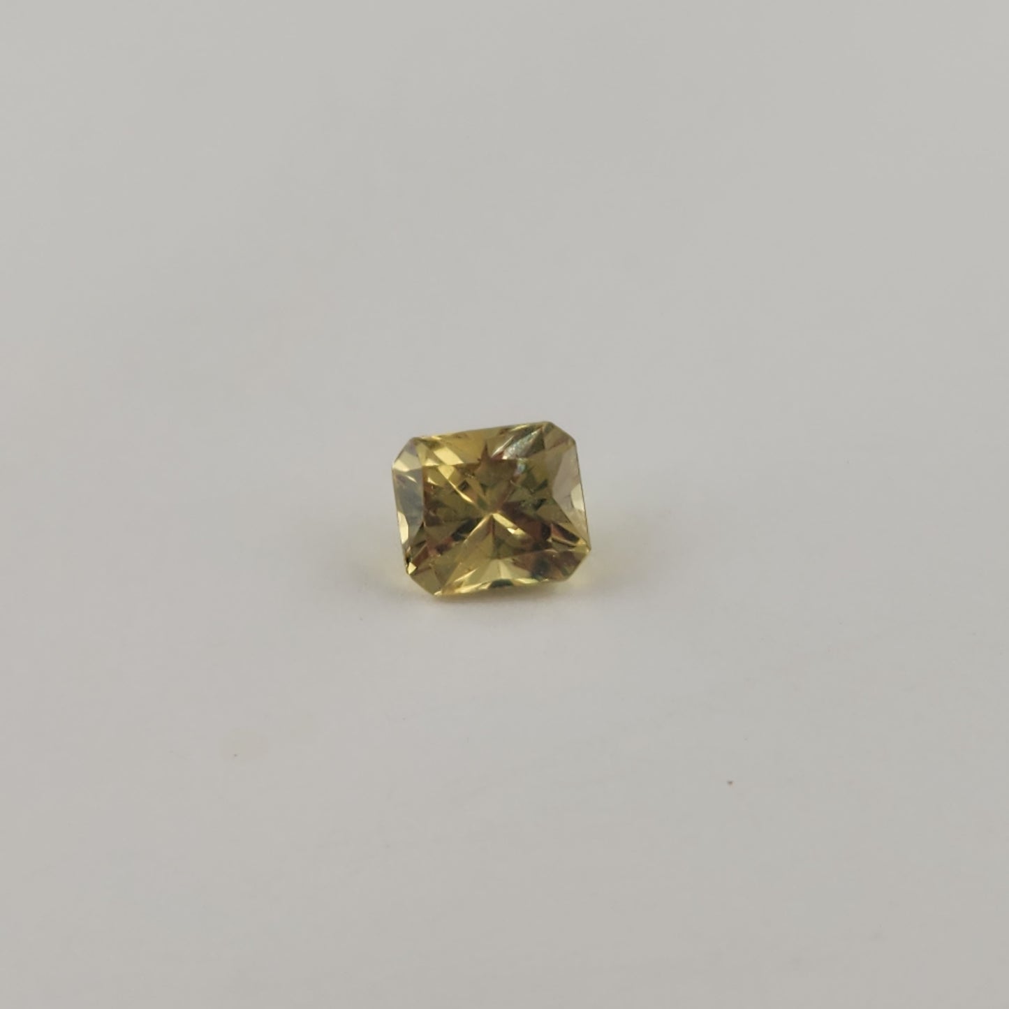 0.73 ct Yellow Green Sapphire