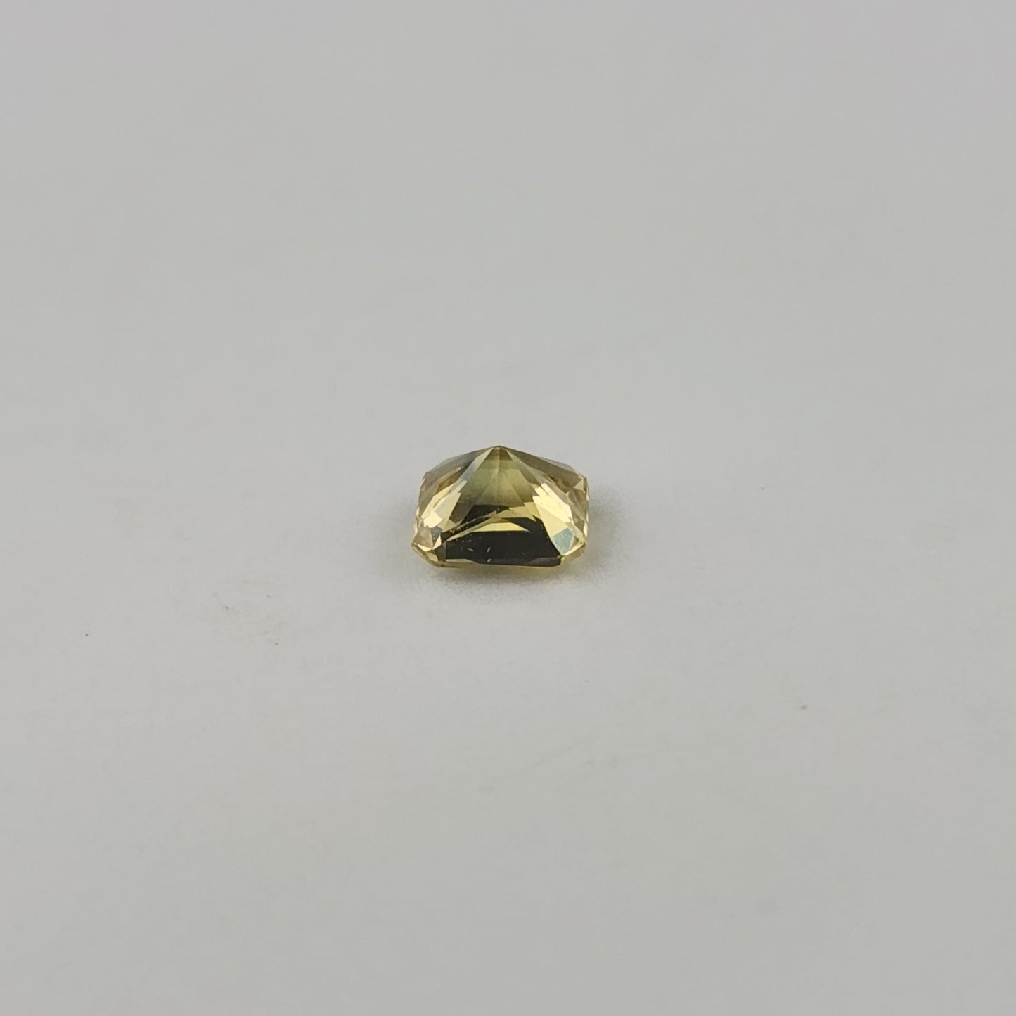 0.73 ct Yellow Green Sapphire