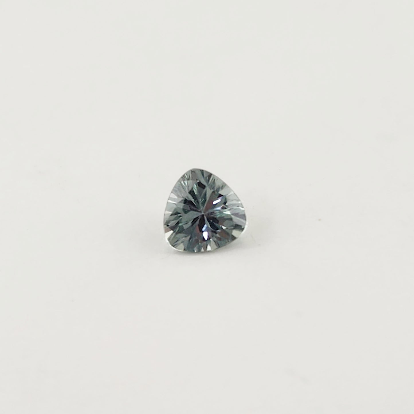 0.44 ct  Blue Montana sapphire