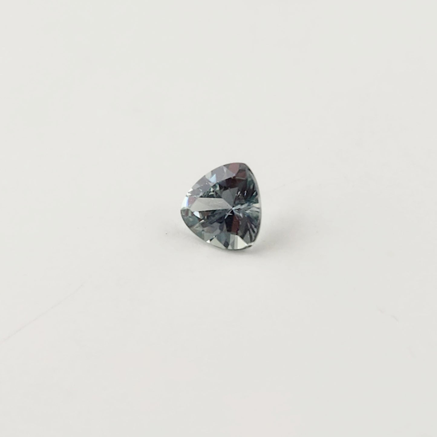 0.44 ct  Blue Montana sapphire