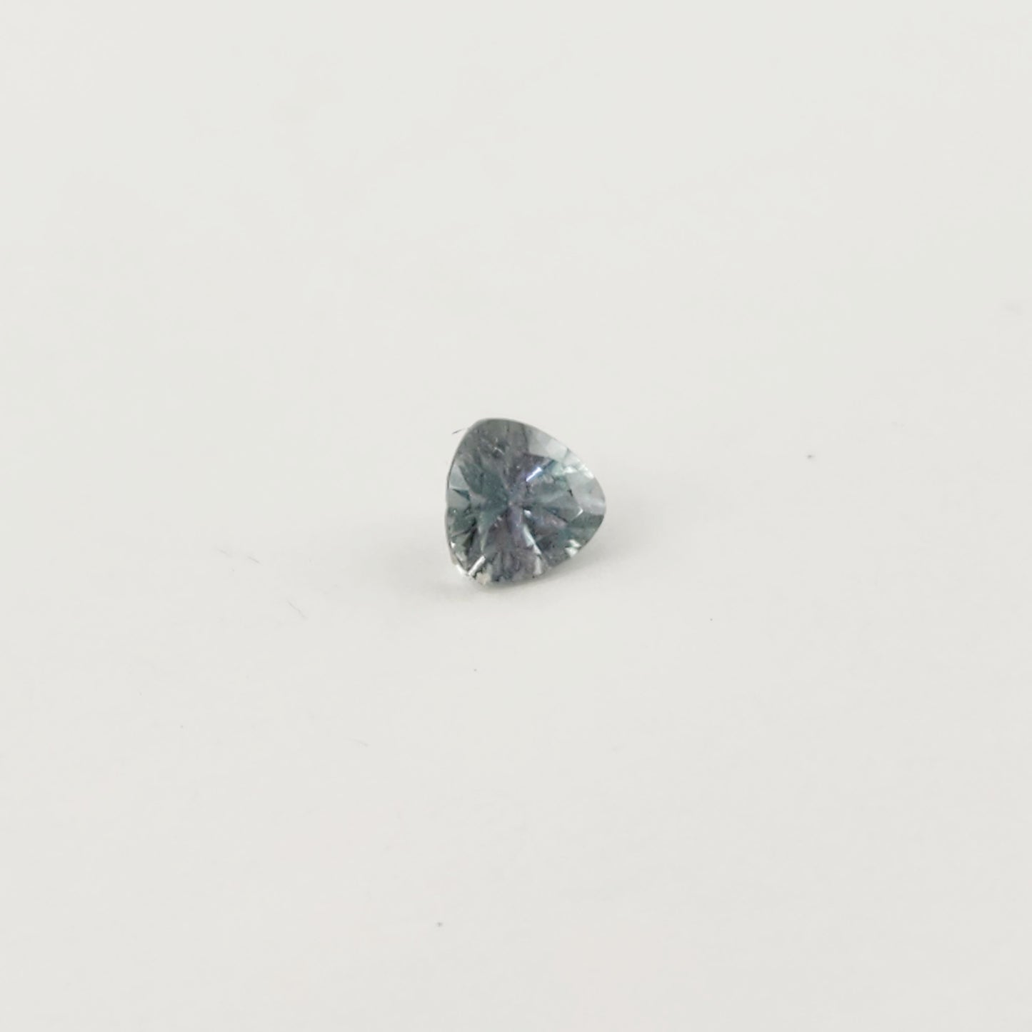 0.44 ct  Blue Montana sapphire