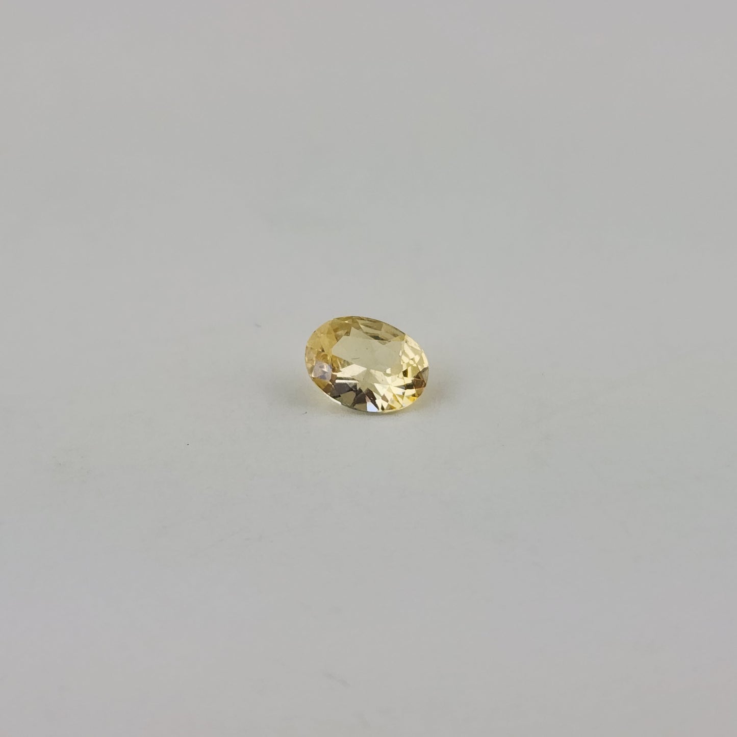 0.94 ct Light Yellow Sapphire