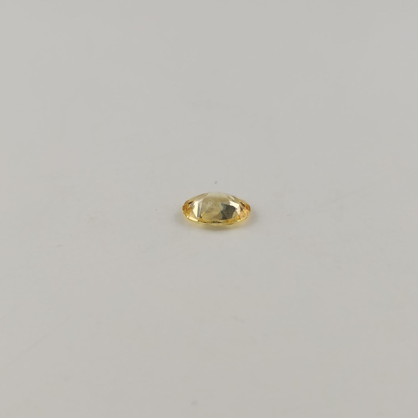 0.94 ct Light Yellow Sapphire