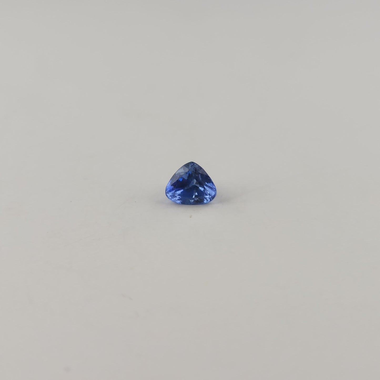 0.95 ct  Blue Sapphire