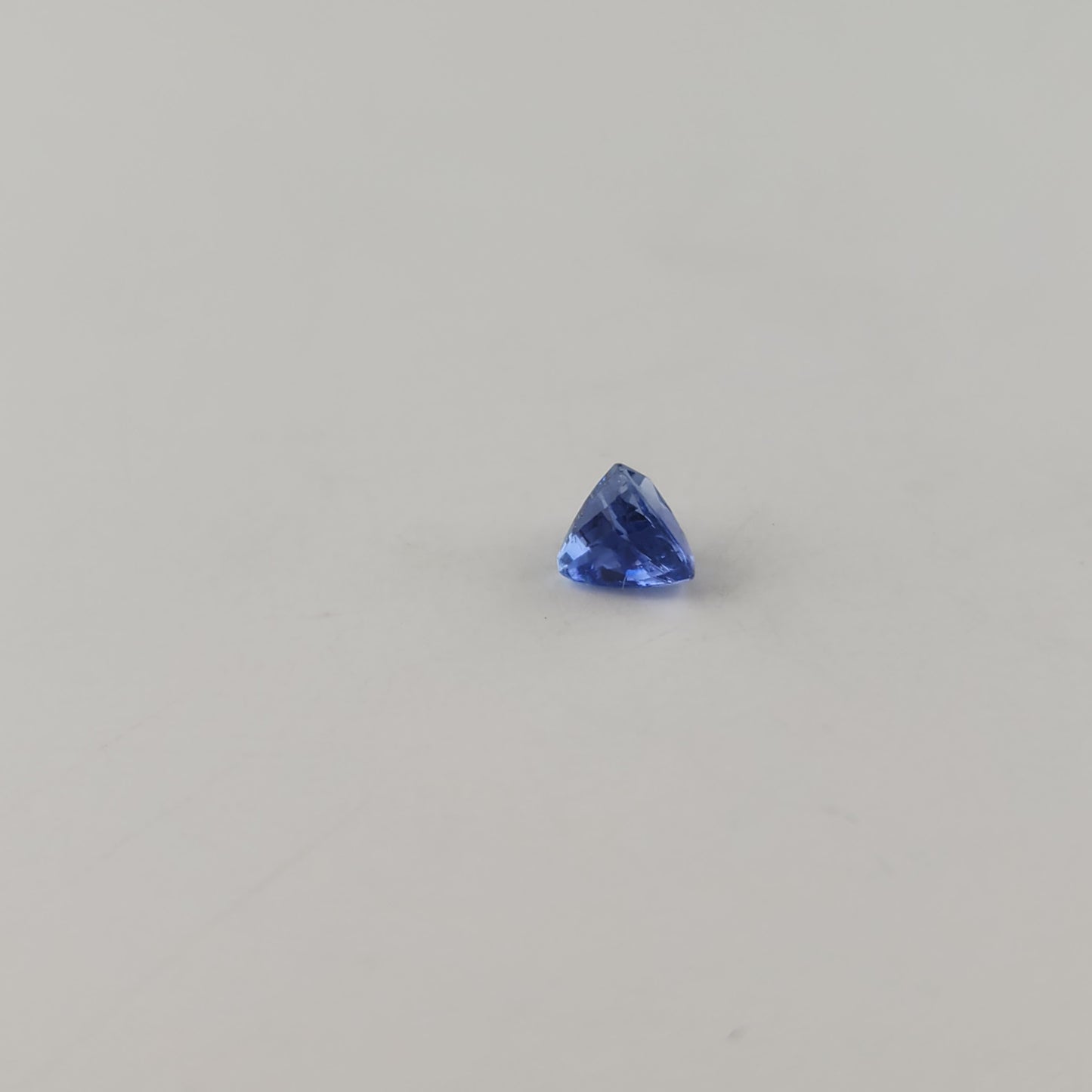 0.95 ct  Blue Sapphire