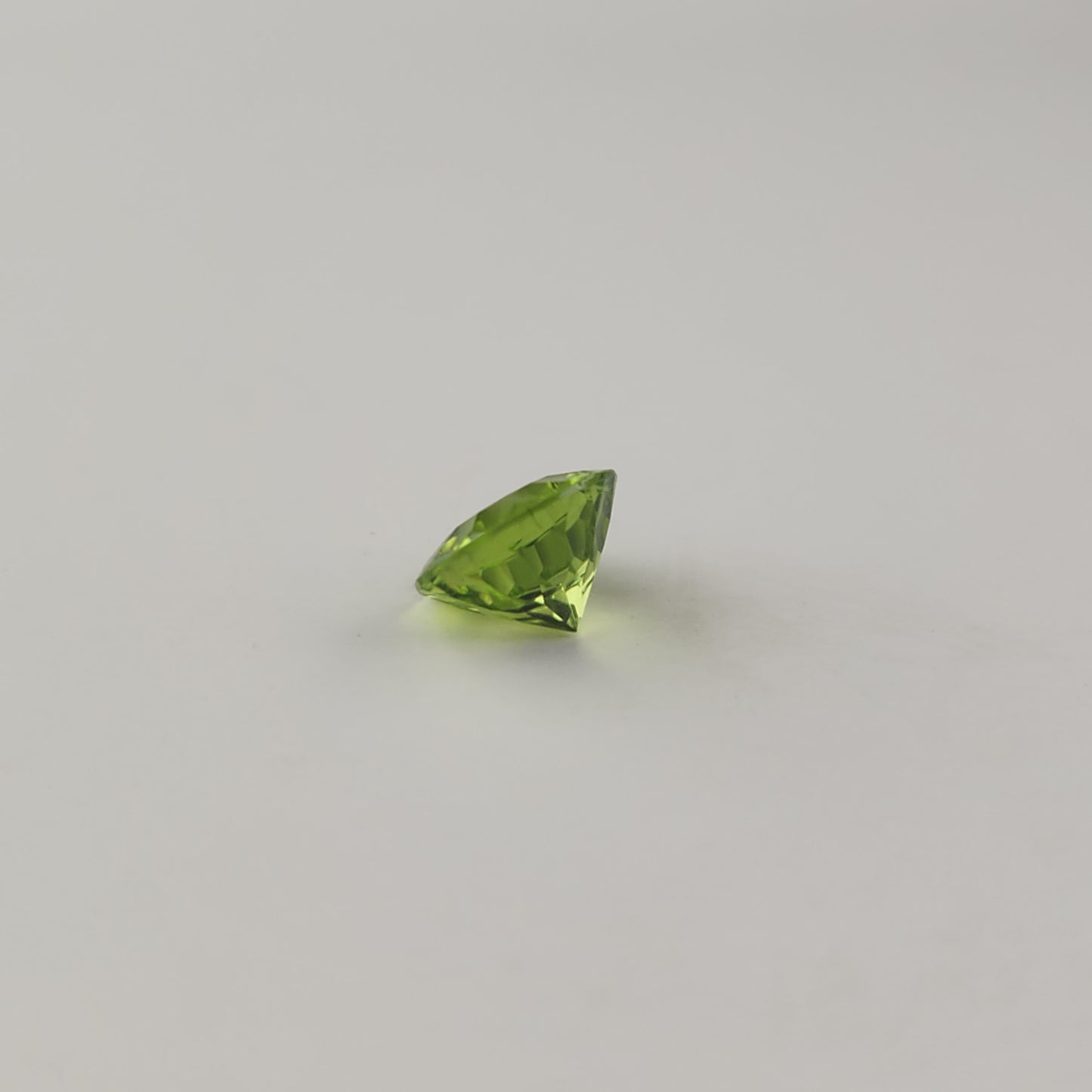 2.00 ct Green Peridot