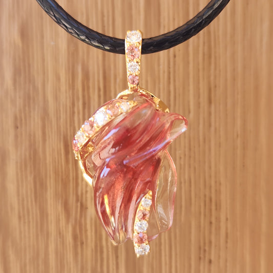 13.75 ct Oregon Sunstone Free from carving Pendant 14 ky