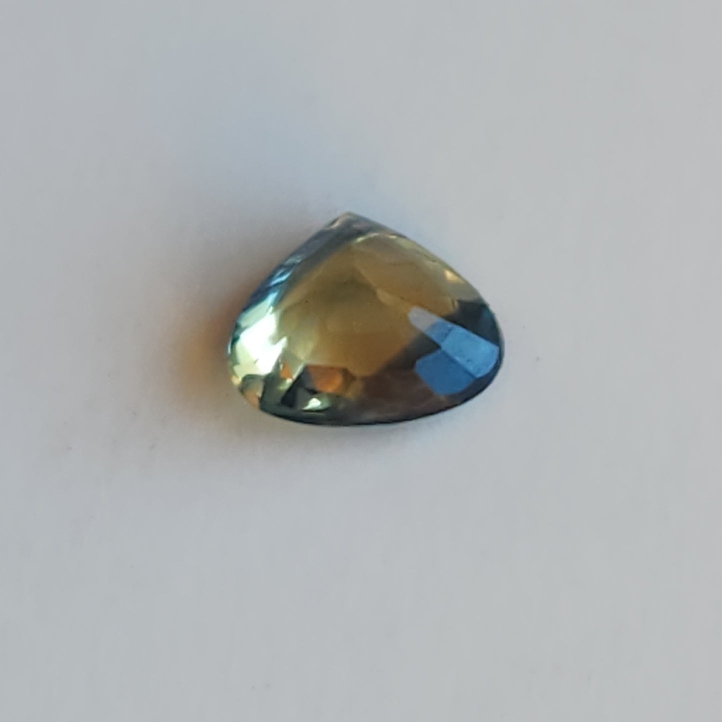 Bi Color Sapphire no heat