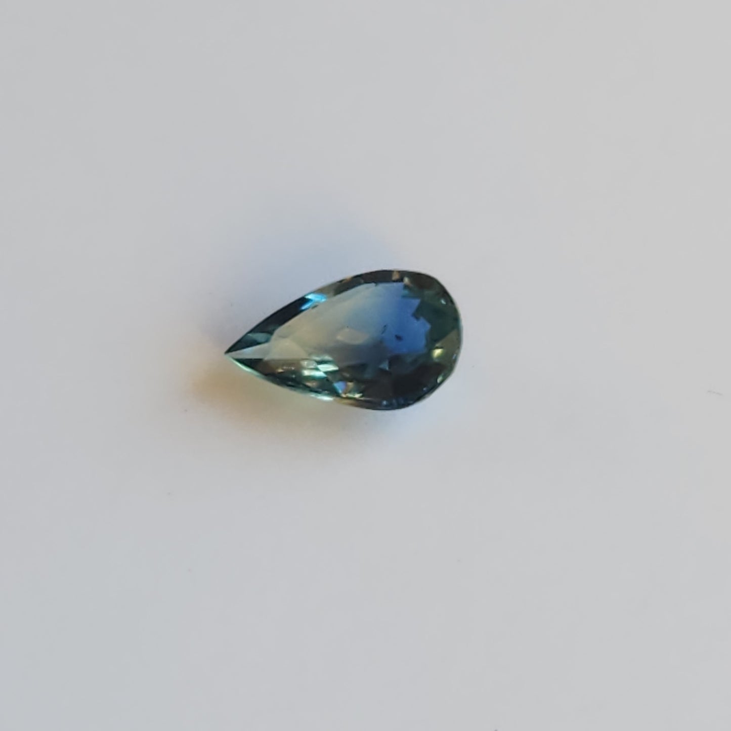 Blue Green Sapphire no heat