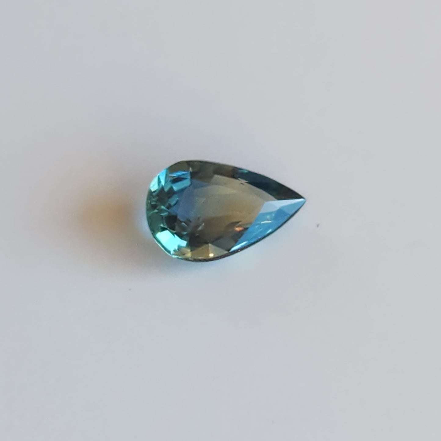Blue Green Sapphire no heat