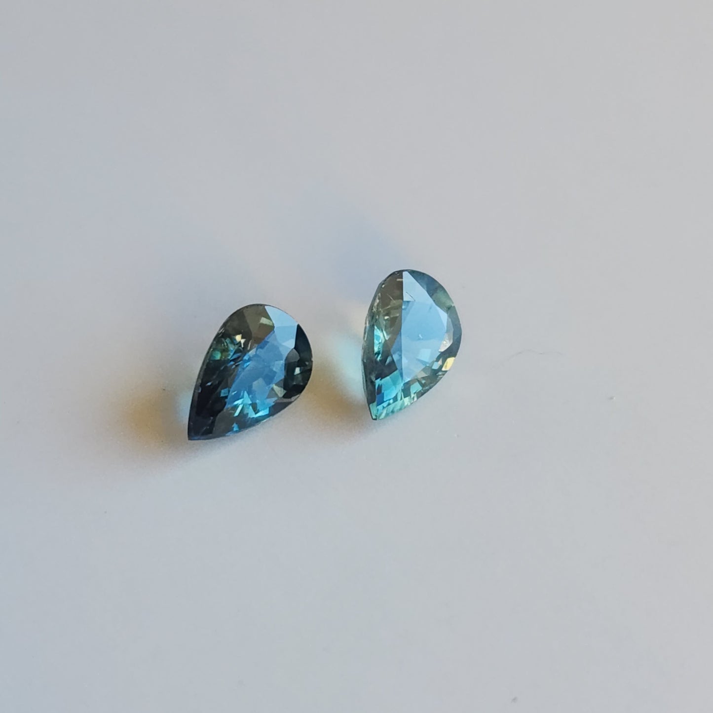 Blue Green Sapphire no heat